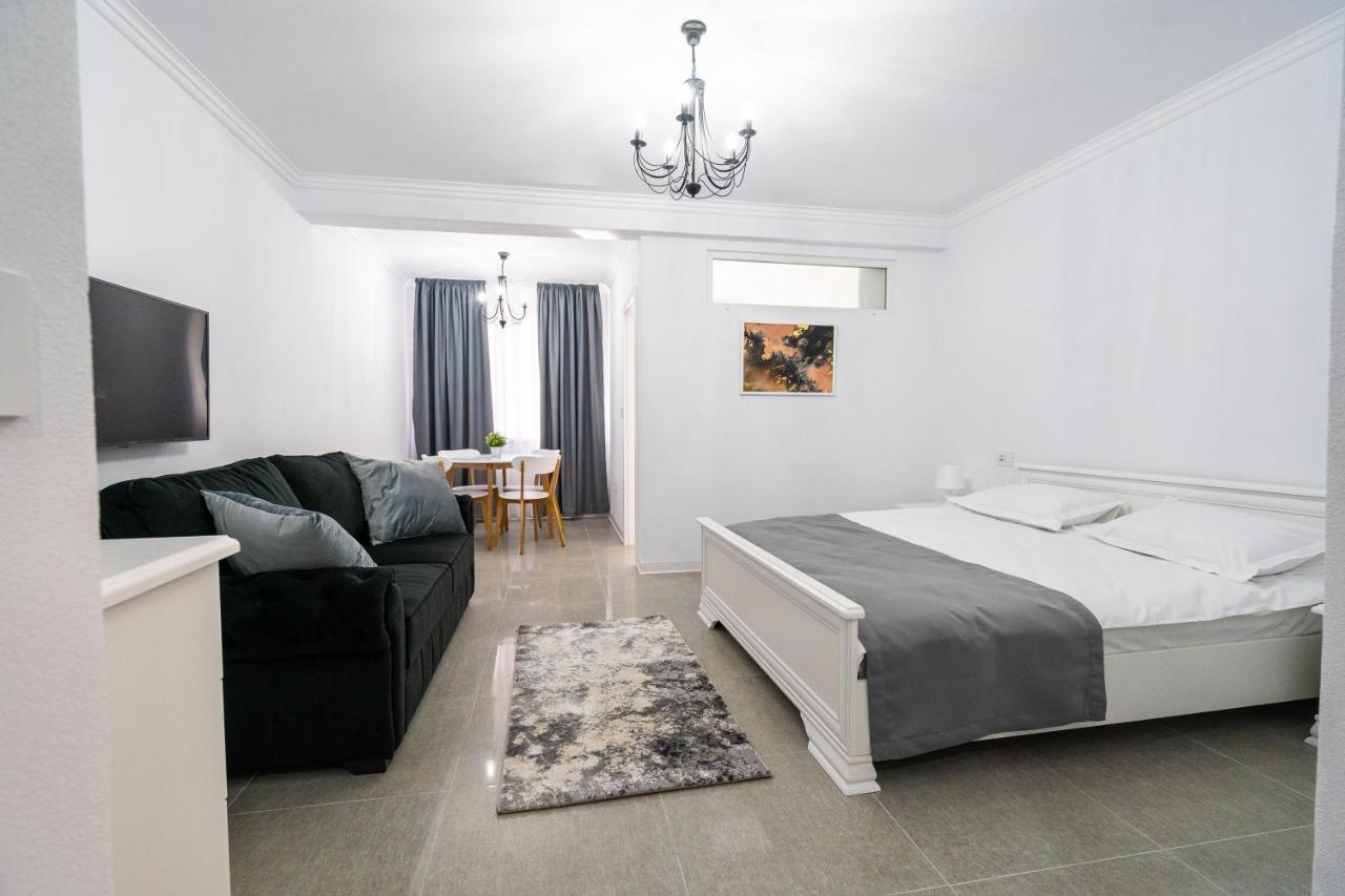 Armada Aparthotel Alba Iulia Buitenkant foto
