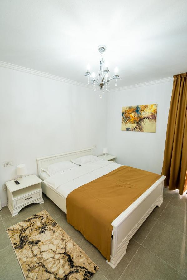 Armada Aparthotel Alba Iulia Buitenkant foto