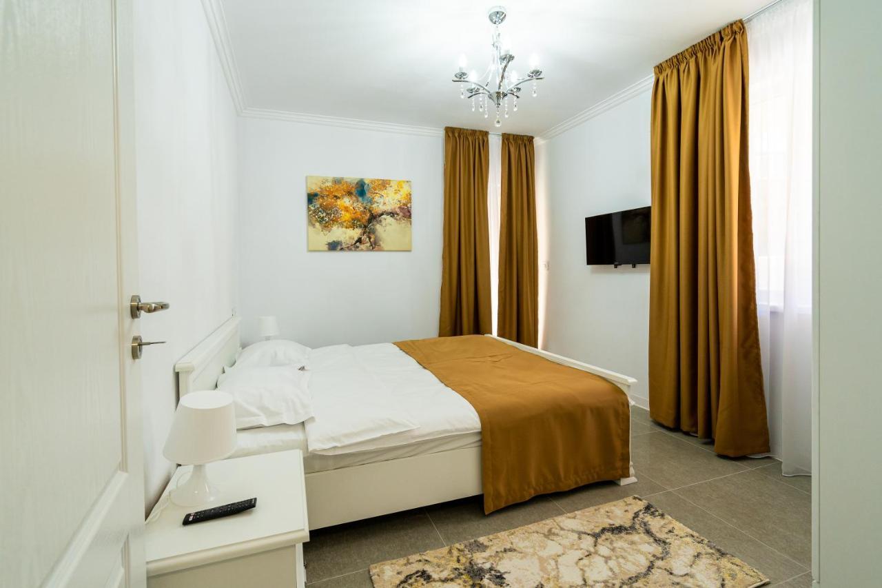 Armada Aparthotel Alba Iulia Buitenkant foto