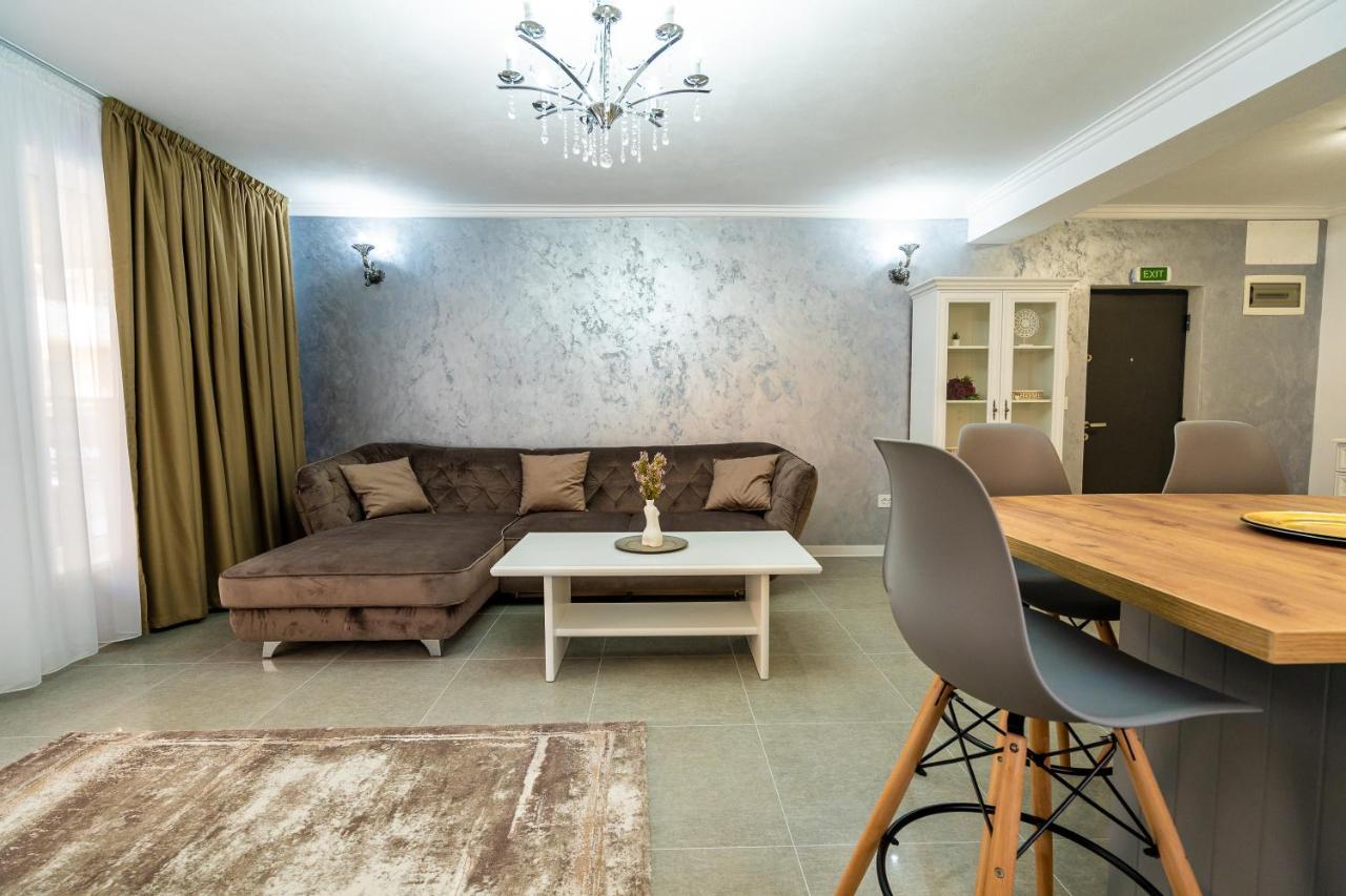 Armada Aparthotel Alba Iulia Buitenkant foto
