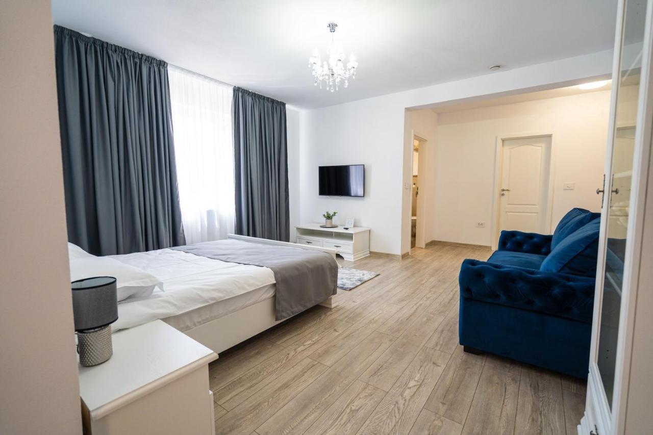 Armada Aparthotel Alba Iulia Buitenkant foto